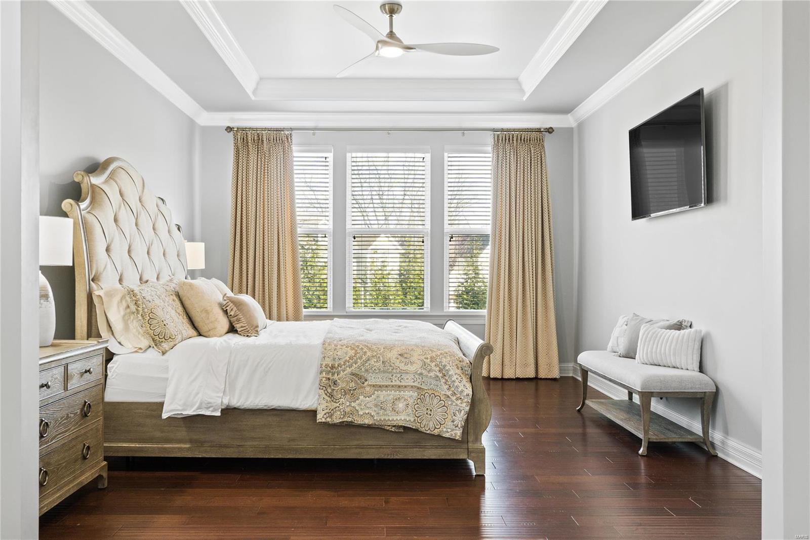 Chesterfield, Missouri 63005, United States, 5 Bedrooms Bedrooms, ,5 BathroomsBathrooms,Residential,Pending,22164