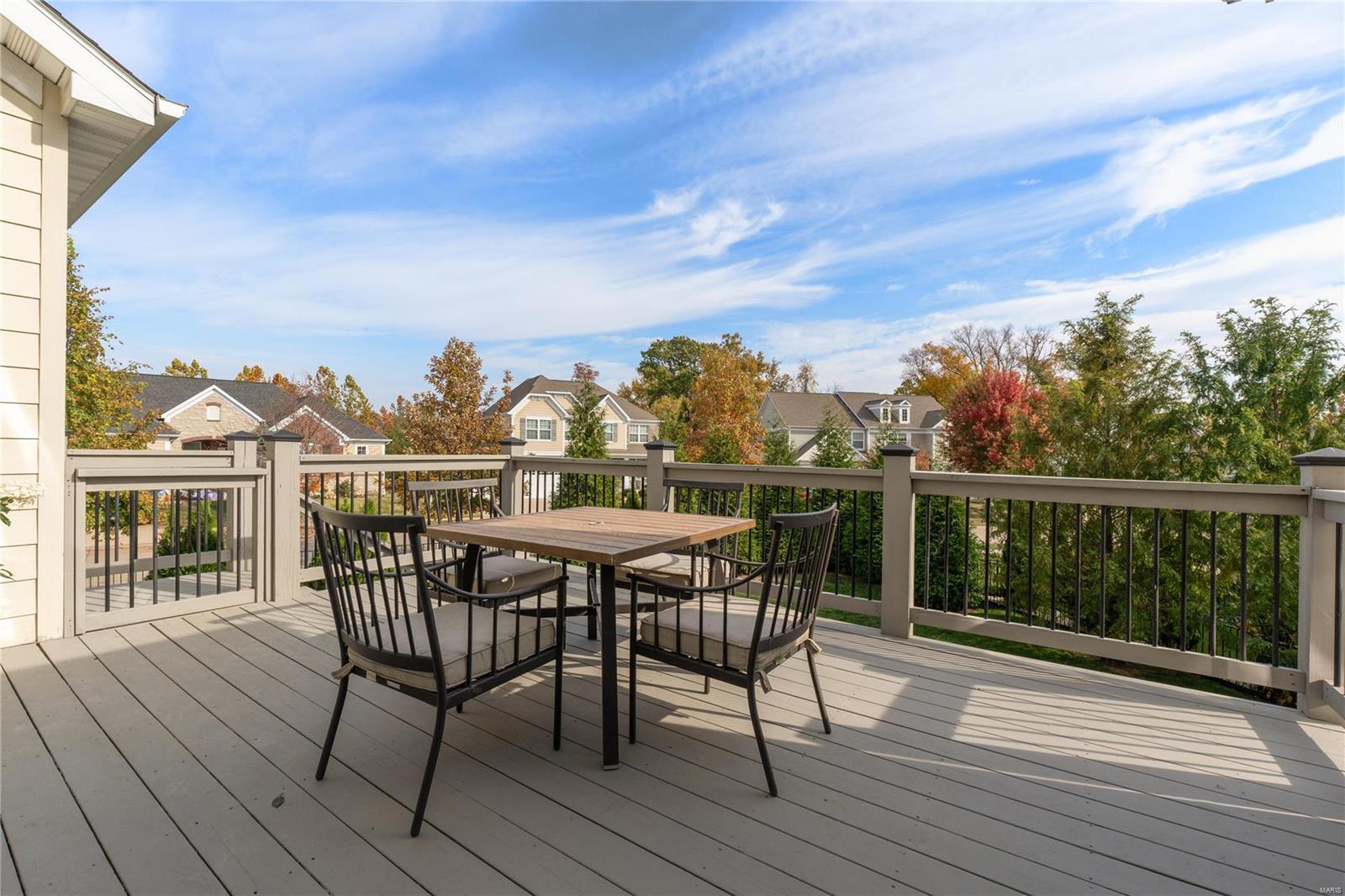 Chesterfield, Missouri 63005, United States, 5 Bedrooms Bedrooms, ,5 BathroomsBathrooms,Residential,Pending,22164