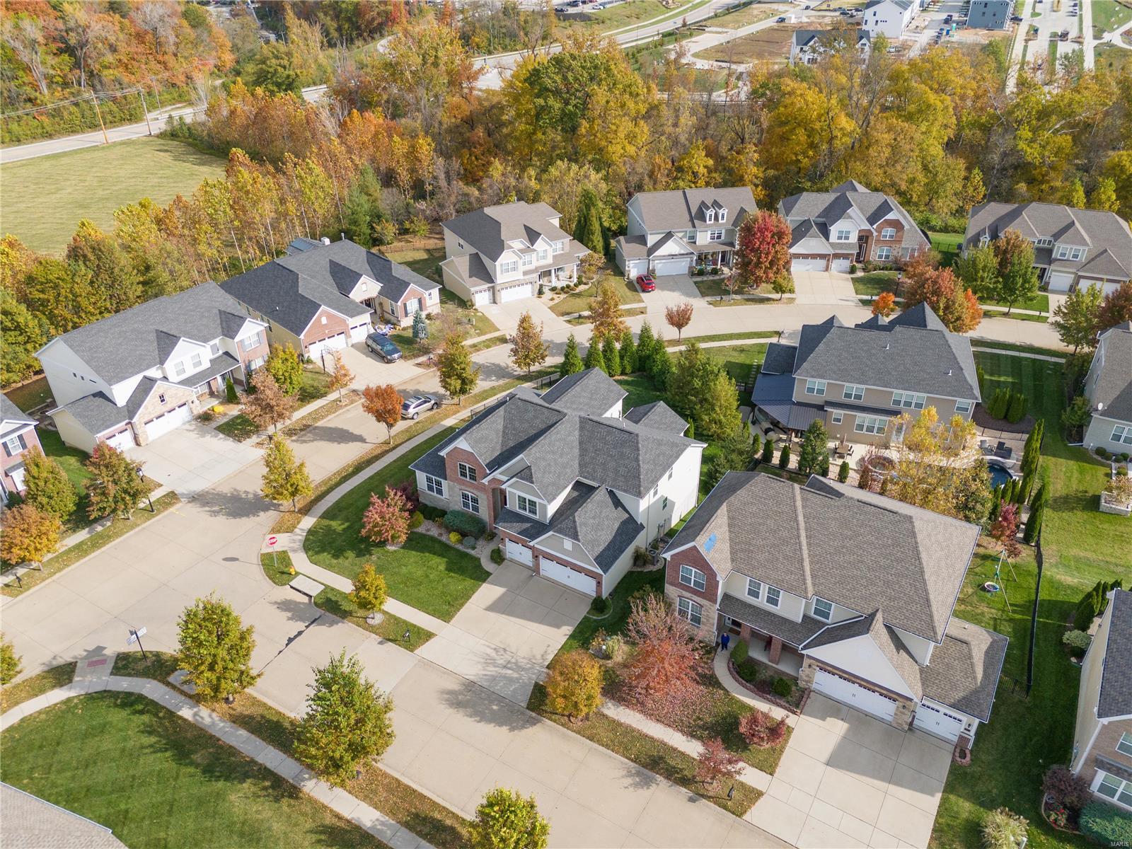 Chesterfield, Missouri 63005, United States, 5 Bedrooms Bedrooms, ,5 BathroomsBathrooms,Residential,Pending,22164