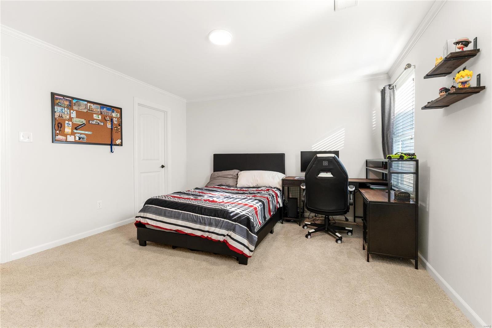 Chesterfield, Missouri 63005, United States, 5 Bedrooms Bedrooms, ,5 BathroomsBathrooms,Residential,Pending,22164