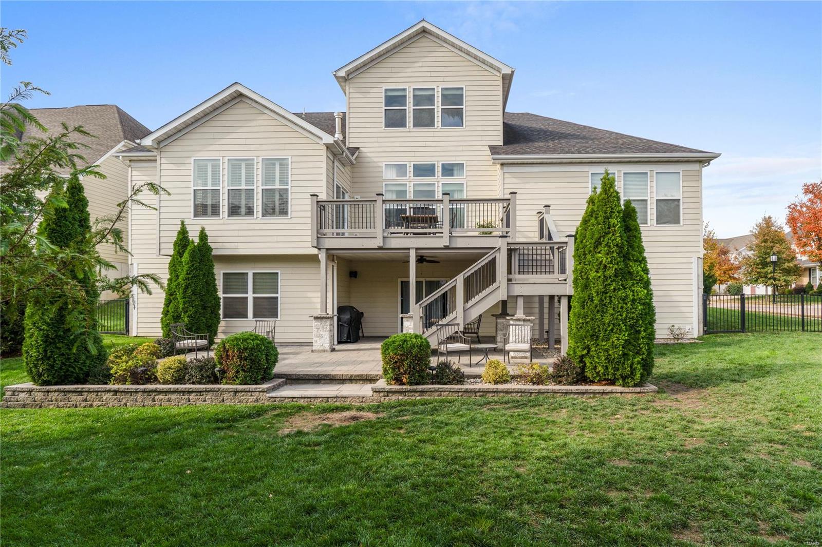 Chesterfield, Missouri 63005, United States, 5 Bedrooms Bedrooms, ,5 BathroomsBathrooms,Residential,Pending,22164