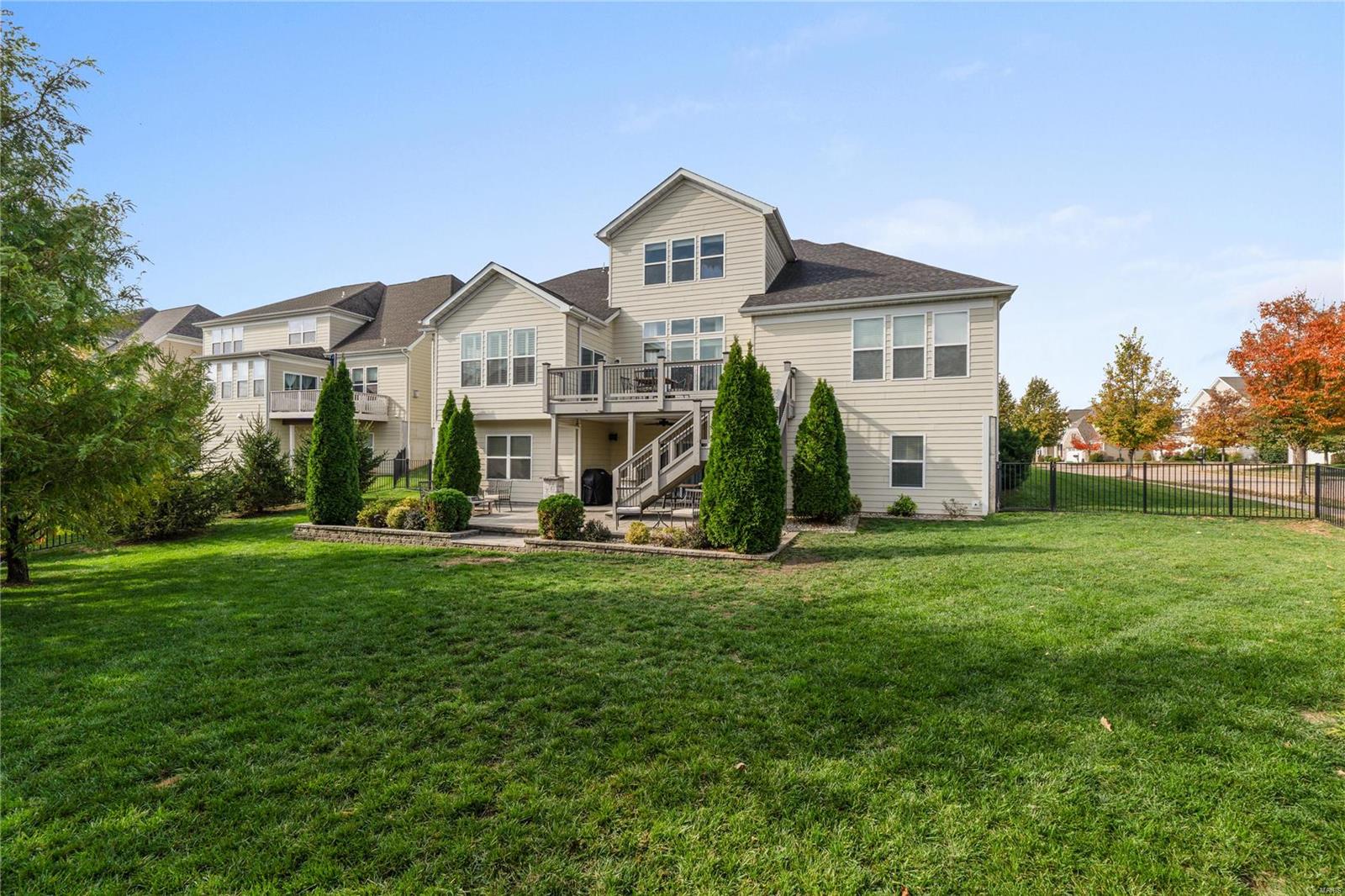 Chesterfield, Missouri 63005, United States, 5 Bedrooms Bedrooms, ,5 BathroomsBathrooms,Residential,Pending,22164