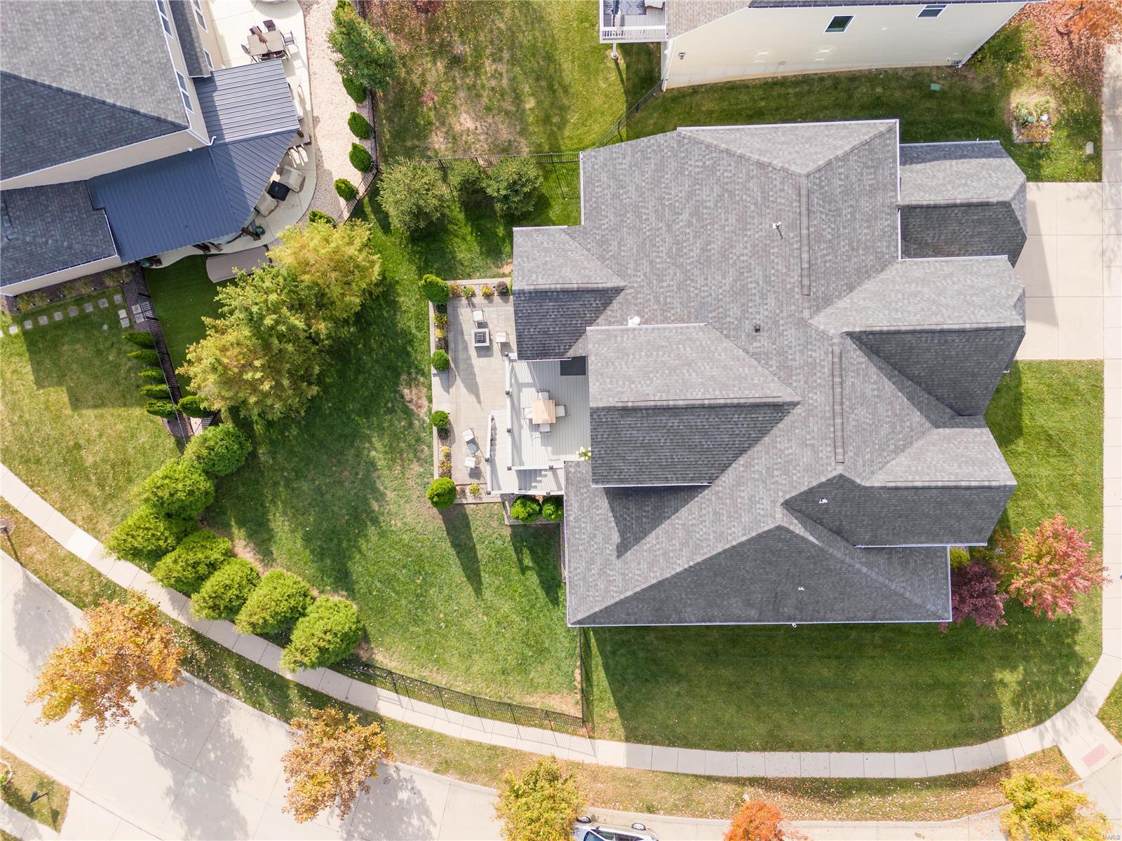 Chesterfield, Missouri 63005, United States, 5 Bedrooms Bedrooms, ,5 BathroomsBathrooms,Residential,Pending,22164