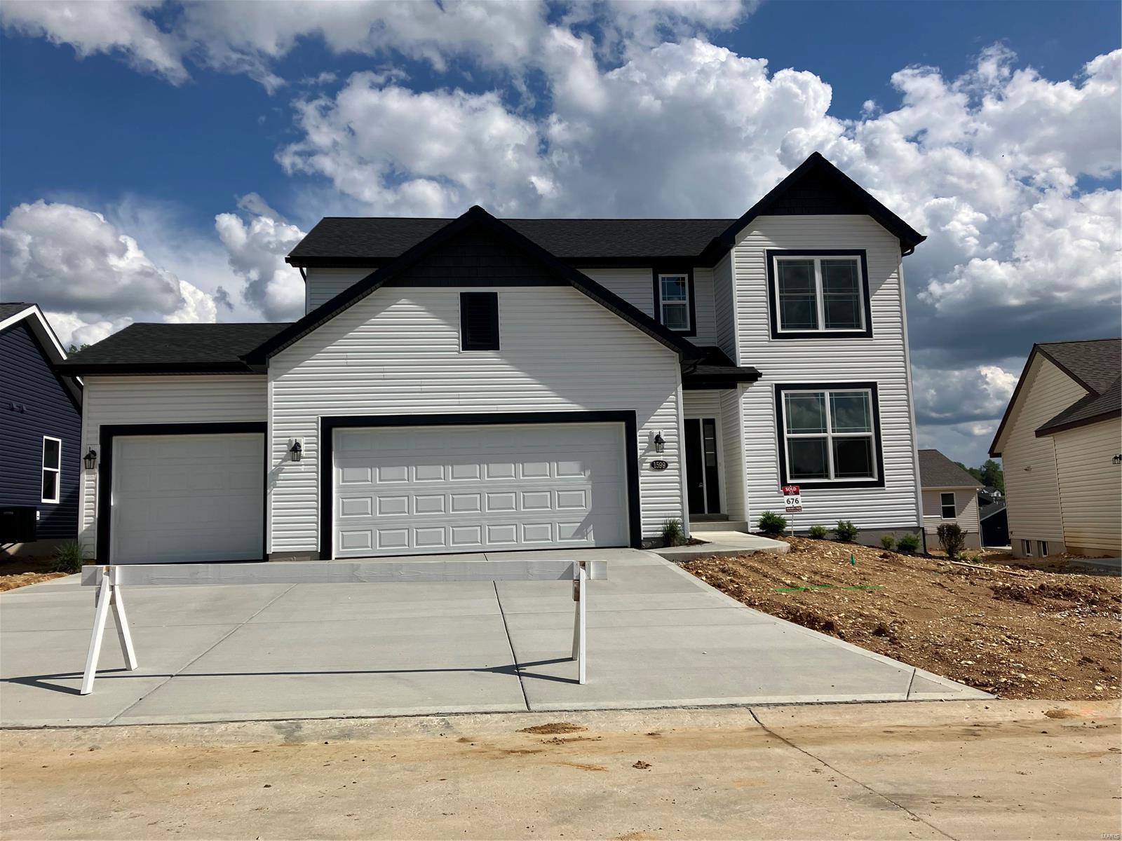 Majestic Lakes - Residential