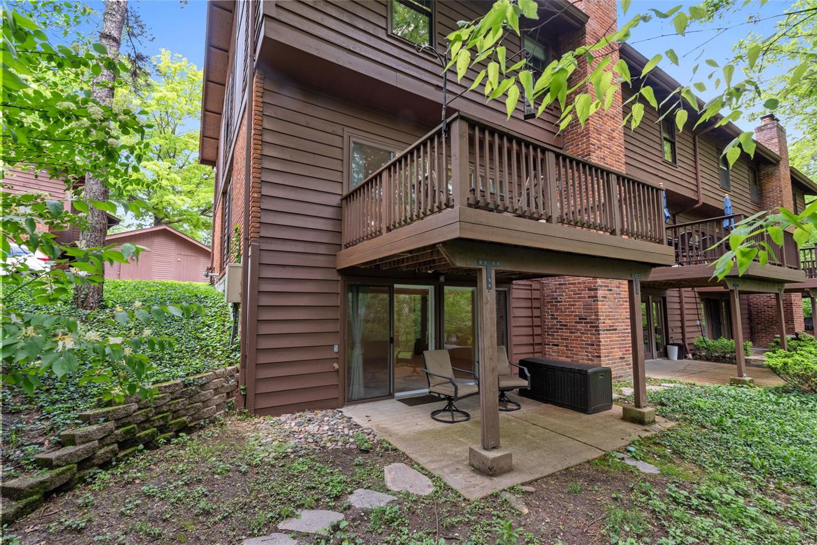 Kirkwood, Missouri 63122, United States, 3 Bedrooms Bedrooms, ,3 BathroomsBathrooms,Residential,Pending,123132