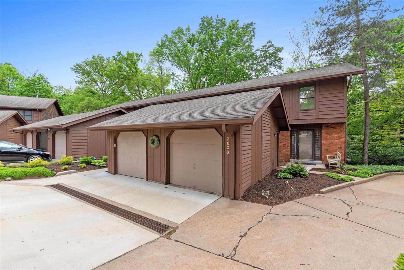 Kirkwood, Missouri 63122, United States, 3 Bedrooms Bedrooms, ,3 BathroomsBathrooms,Residential,Pending,123132