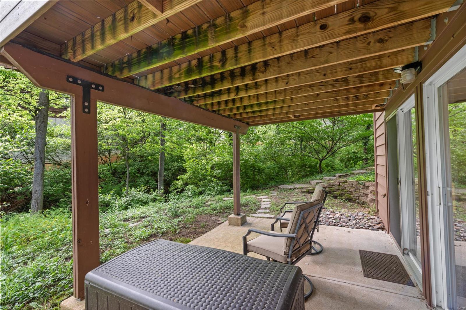 Kirkwood, Missouri 63122, United States, 3 Bedrooms Bedrooms, ,3 BathroomsBathrooms,Residential,Pending,123132