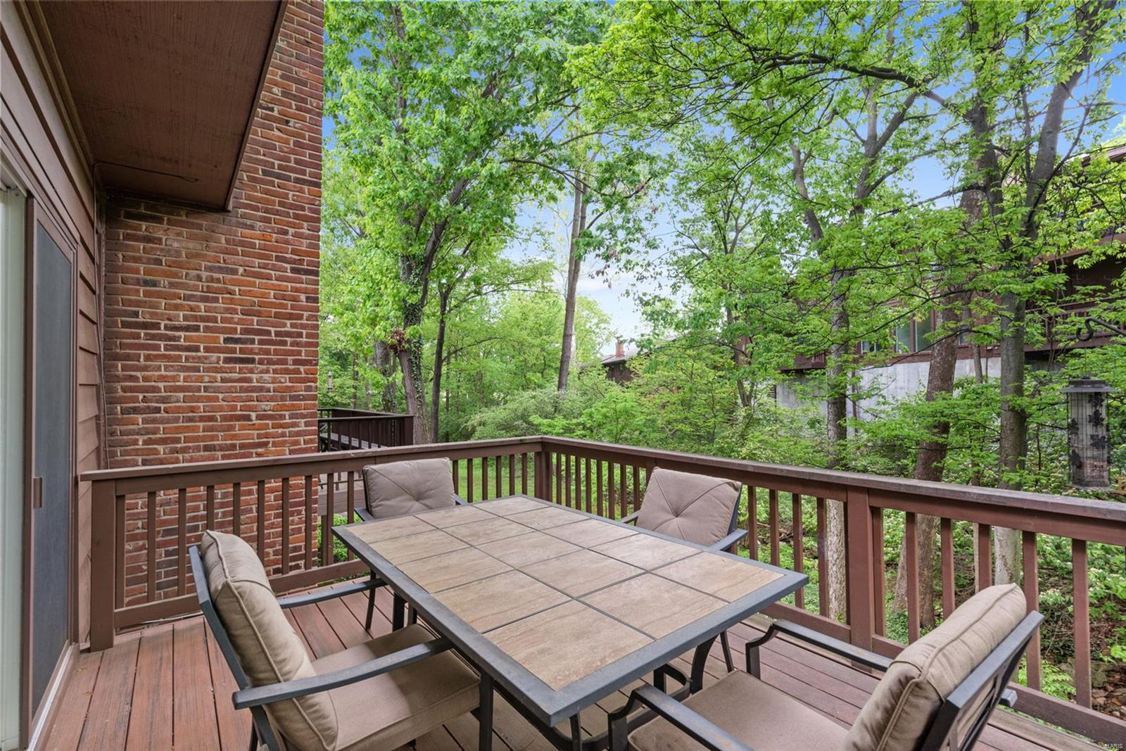 Kirkwood, Missouri 63122, United States, 3 Bedrooms Bedrooms, ,3 BathroomsBathrooms,Residential,Pending,123132