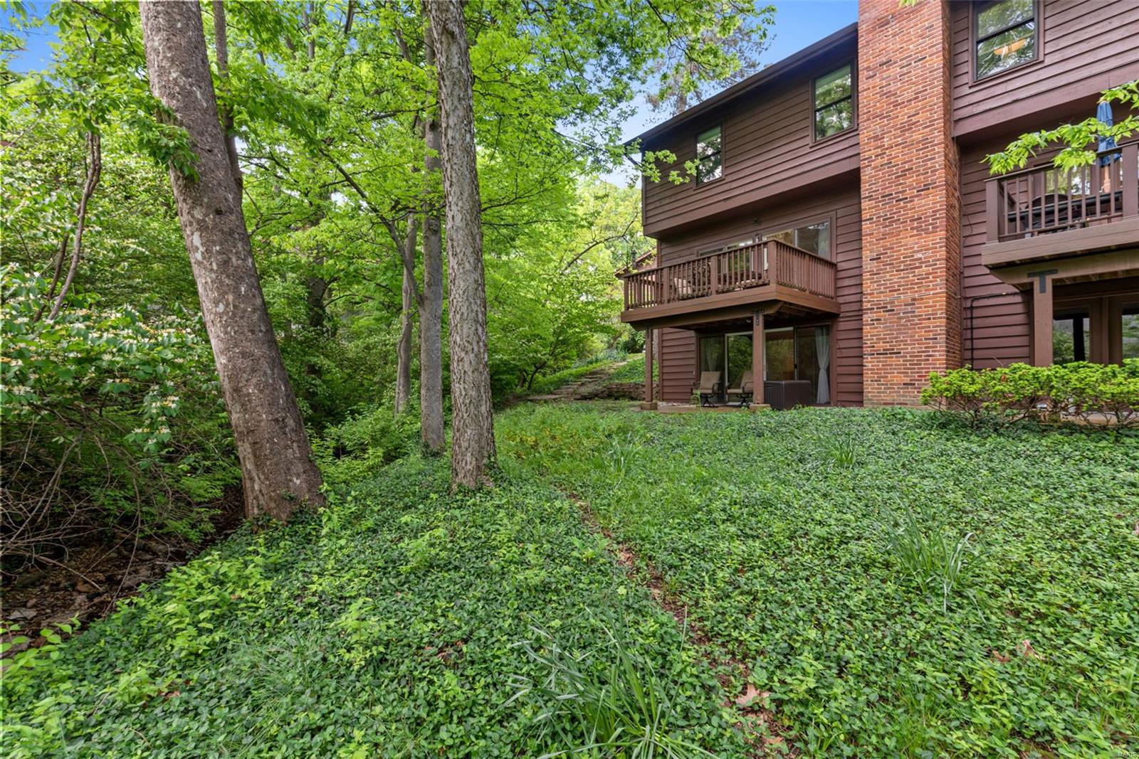 Kirkwood, Missouri 63122, United States, 3 Bedrooms Bedrooms, ,3 BathroomsBathrooms,Residential,Pending,123132