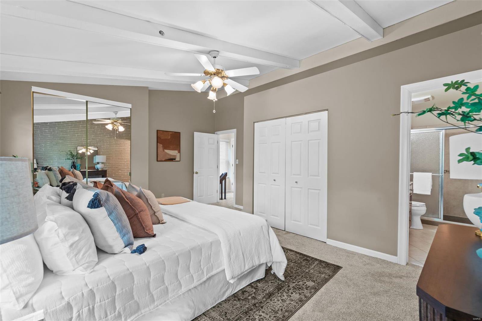 Kirkwood, Missouri 63122, United States, 3 Bedrooms Bedrooms, ,3 BathroomsBathrooms,Residential,Pending,123132