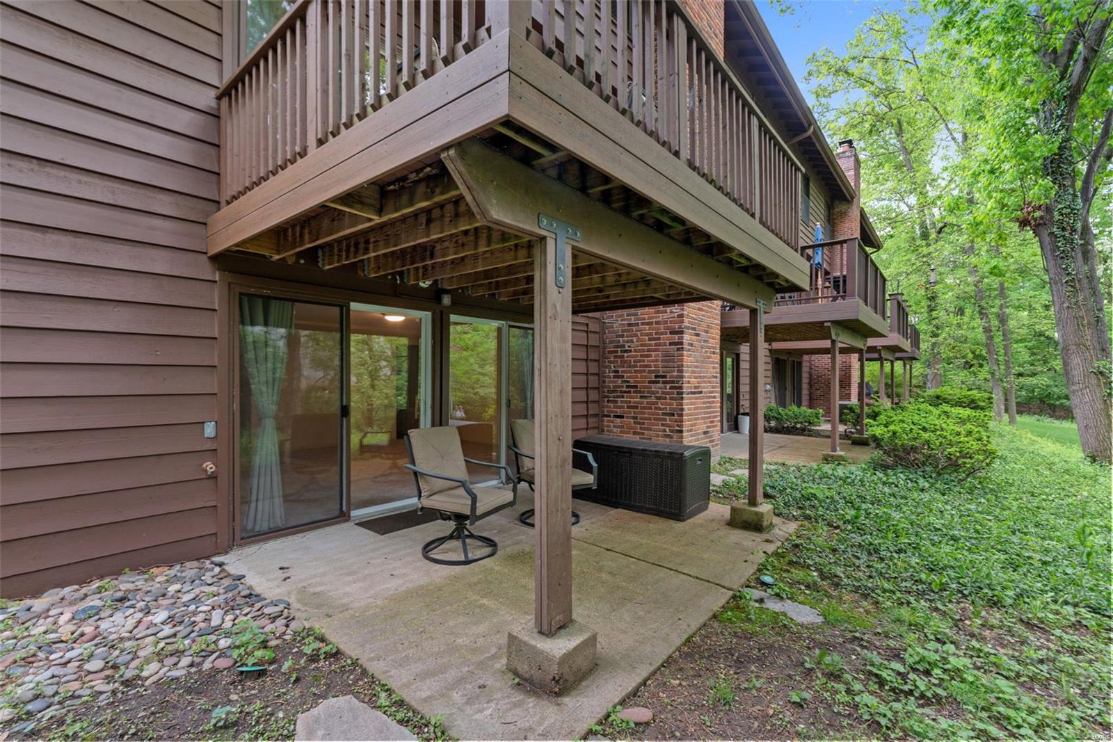 Kirkwood, Missouri 63122, United States, 3 Bedrooms Bedrooms, ,3 BathroomsBathrooms,Residential,Pending,123132