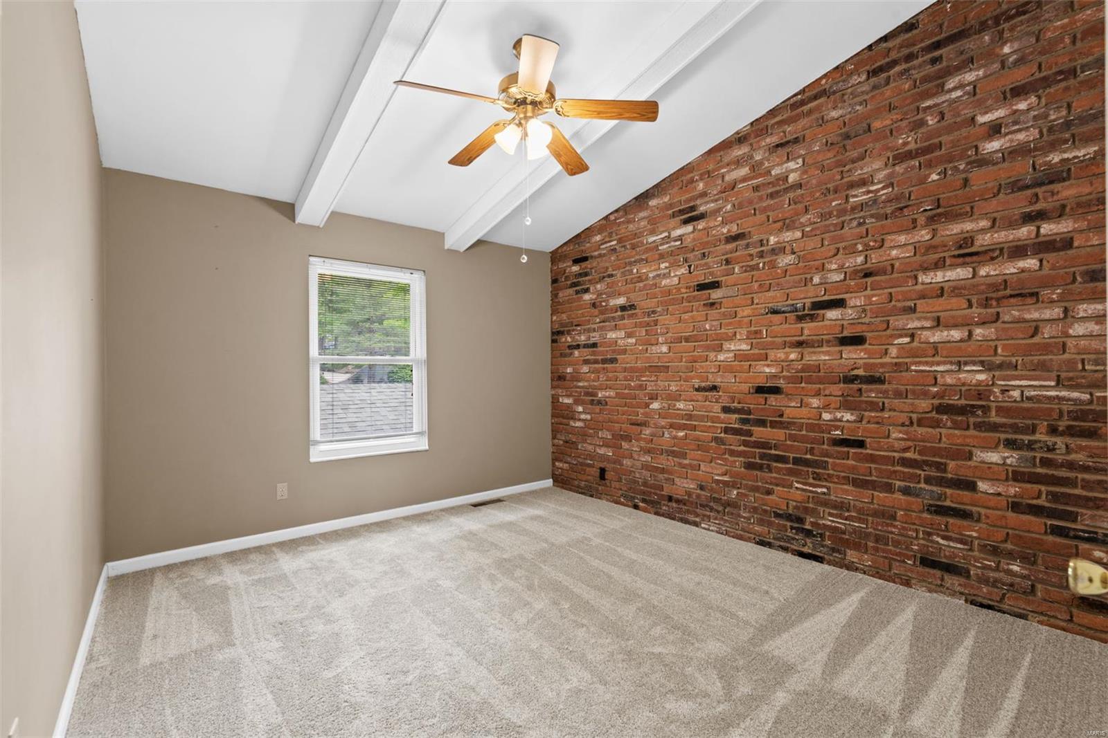 Kirkwood, Missouri 63122, United States, 3 Bedrooms Bedrooms, ,3 BathroomsBathrooms,Residential,Pending,123132