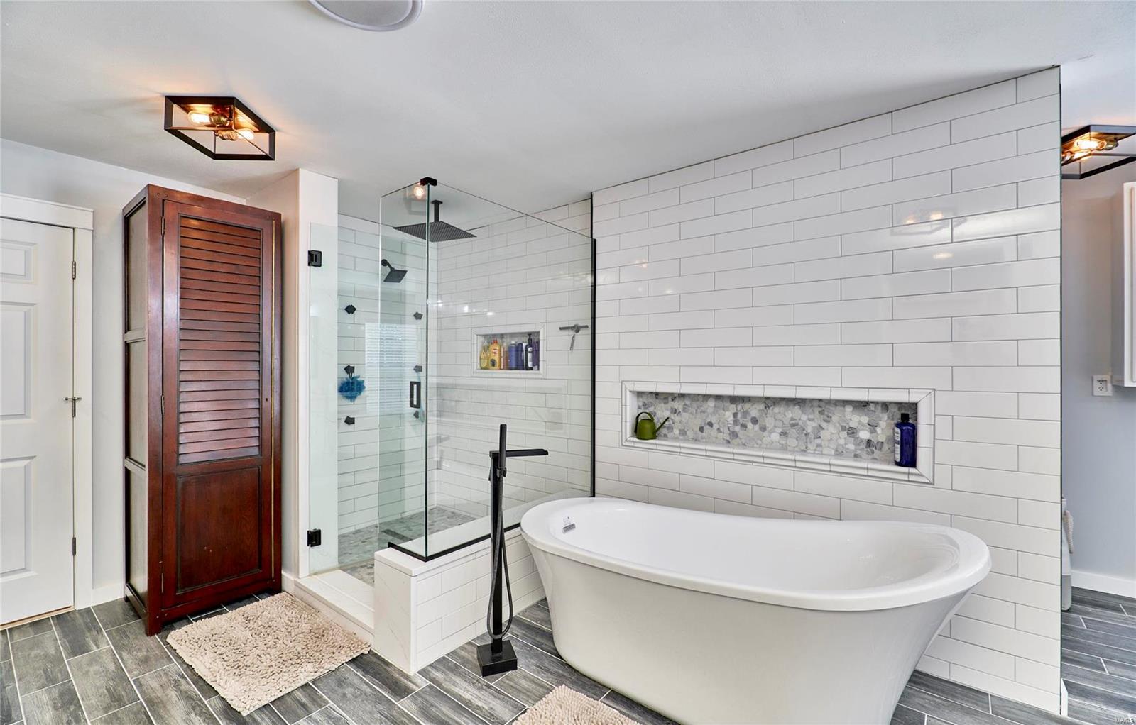 Hollow Hills - Residential