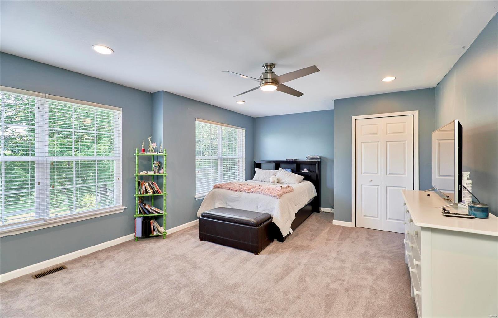 Hollow Hills - Residential