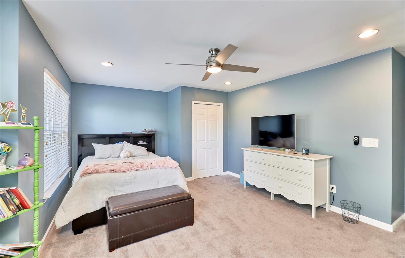 Hollow Hills - Residential