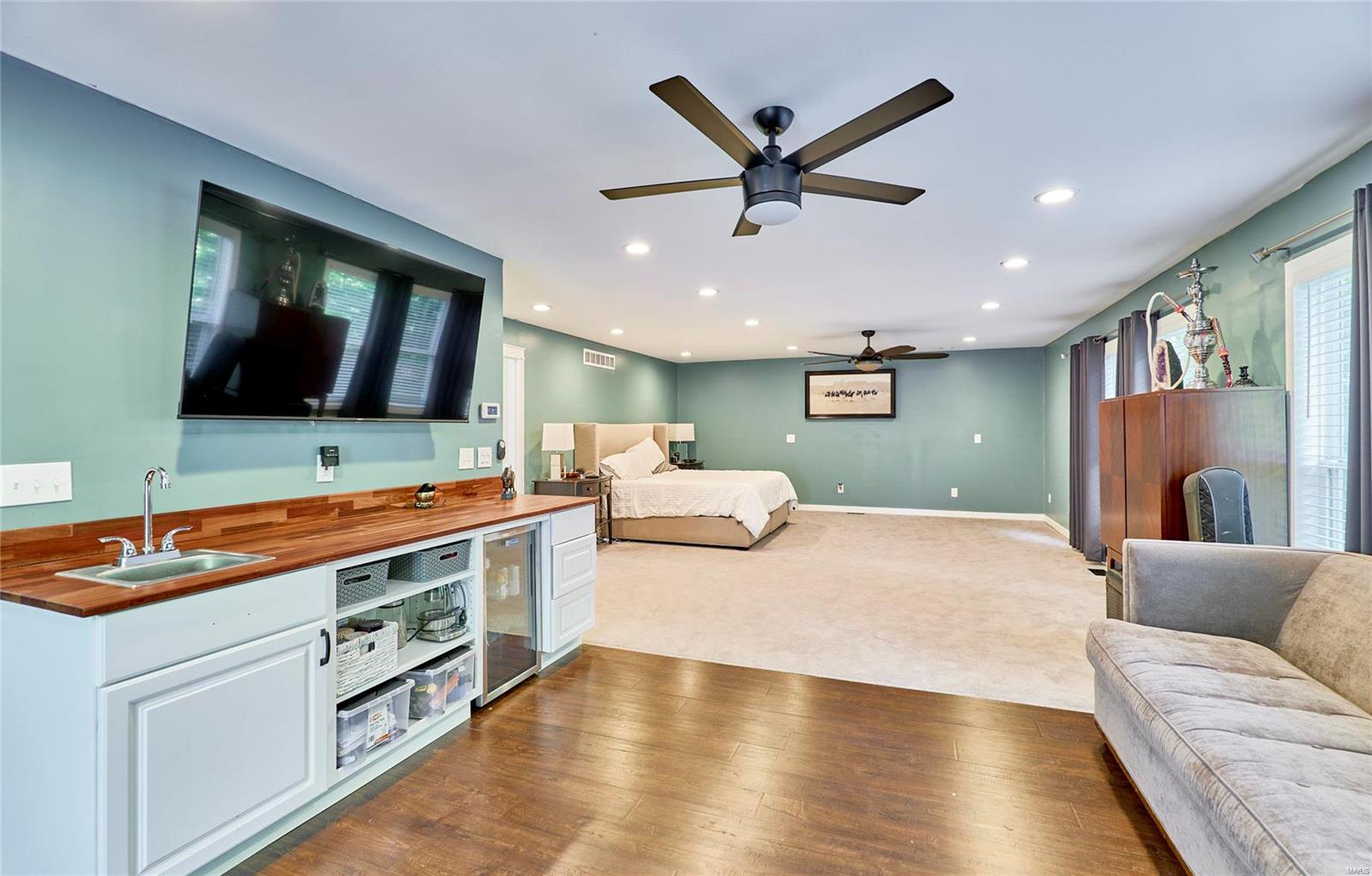 Hollow Hills - Residential