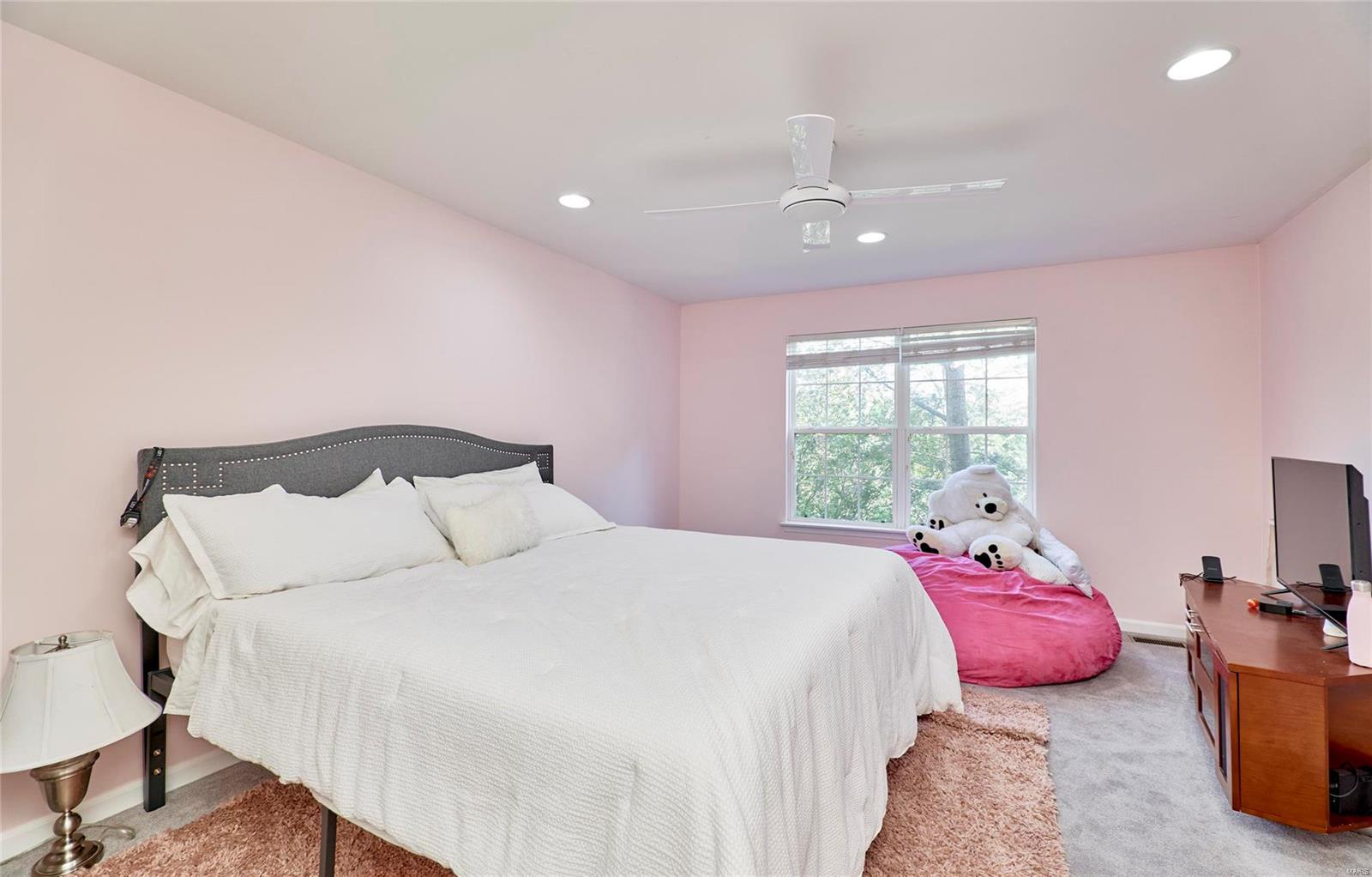 Hollow Hills - Residential