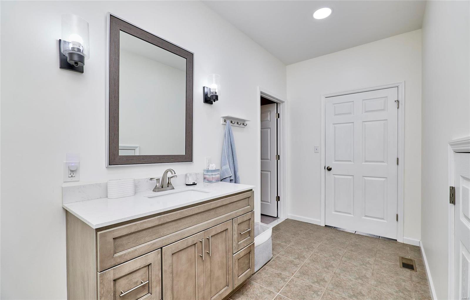 Hollow Hills - Residential