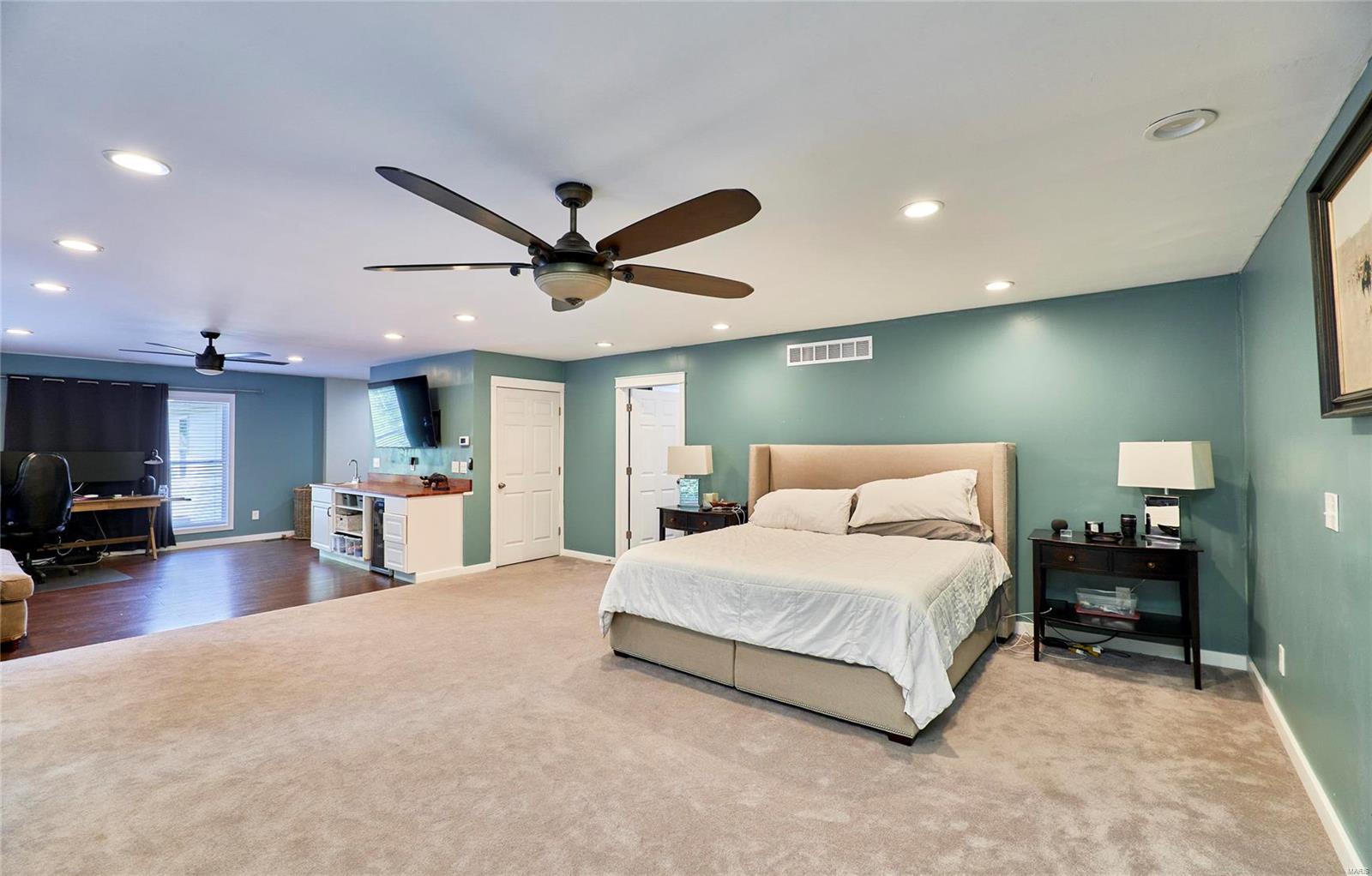 Hollow Hills - Residential