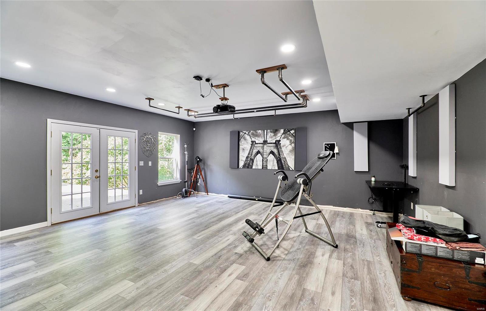 Hollow Hills - Residential