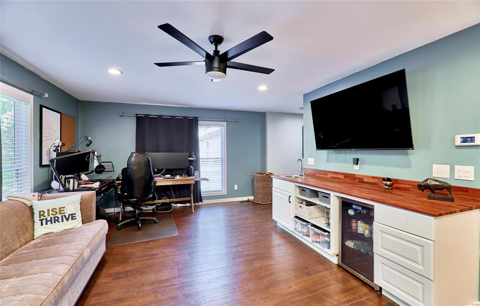 Hollow Hills - Residential