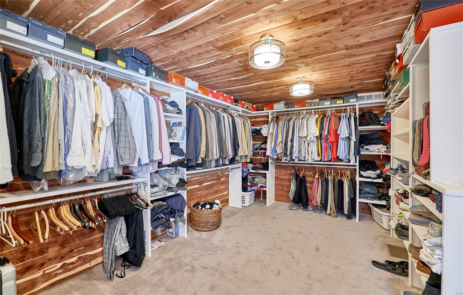 Hollow Hills - Residential