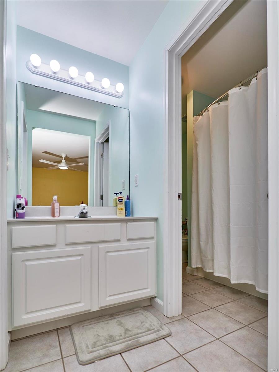 Hollow Hills - Residential