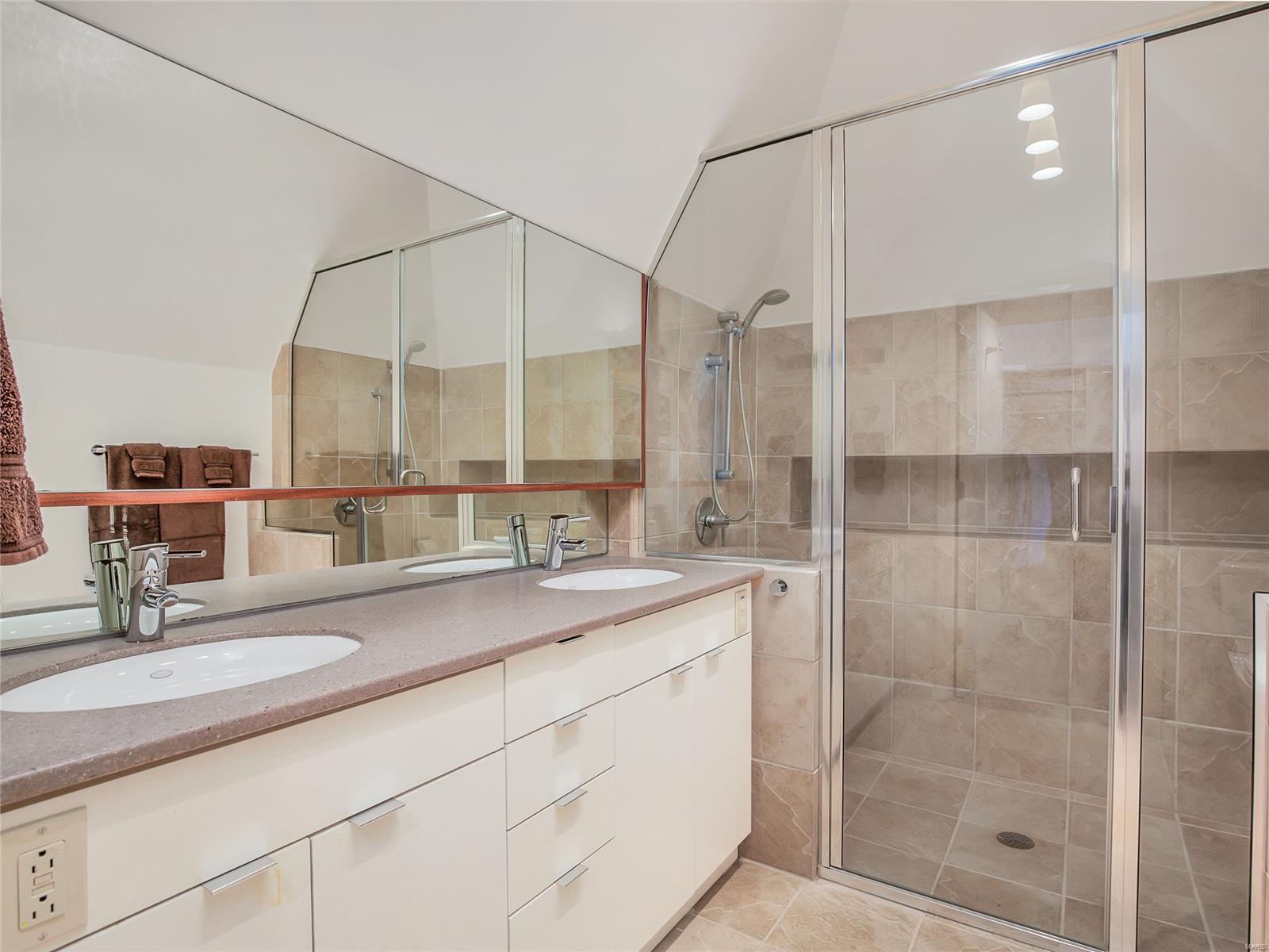 Sherwood Forest - Residential