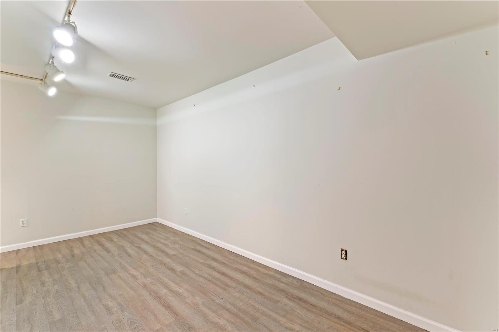 Lindells Add 02 - Residential