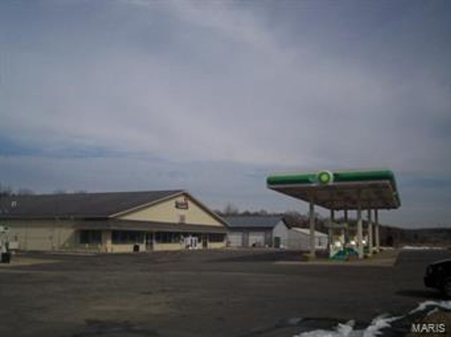 A "C" Store etc closed October 2014 due to owners death.  40,000+ daily traffic count
4 Buildings, 4.89 Acres,
*  building #1, 11,300 sq. ft. = 3,200 "C" Store space
    & 8,000 sq. ft. former boat sales/parts and guns/ammo
*  Building #2, 4.200' Boat/Auto/Truck repair, 3 10' x 14' bay doors, office/parts and display
*  Building #3, 60 x 150 9,000 aggragrate floor 16' ceilings
* Covered pavilion 1,400'

*Due to a 100 year flash flood that occurred in late June, 2015 the Estate is open to a current day "Fair Market Value Offer" Some Accessible Features Location: High Traffic, Retail Center, Rural
