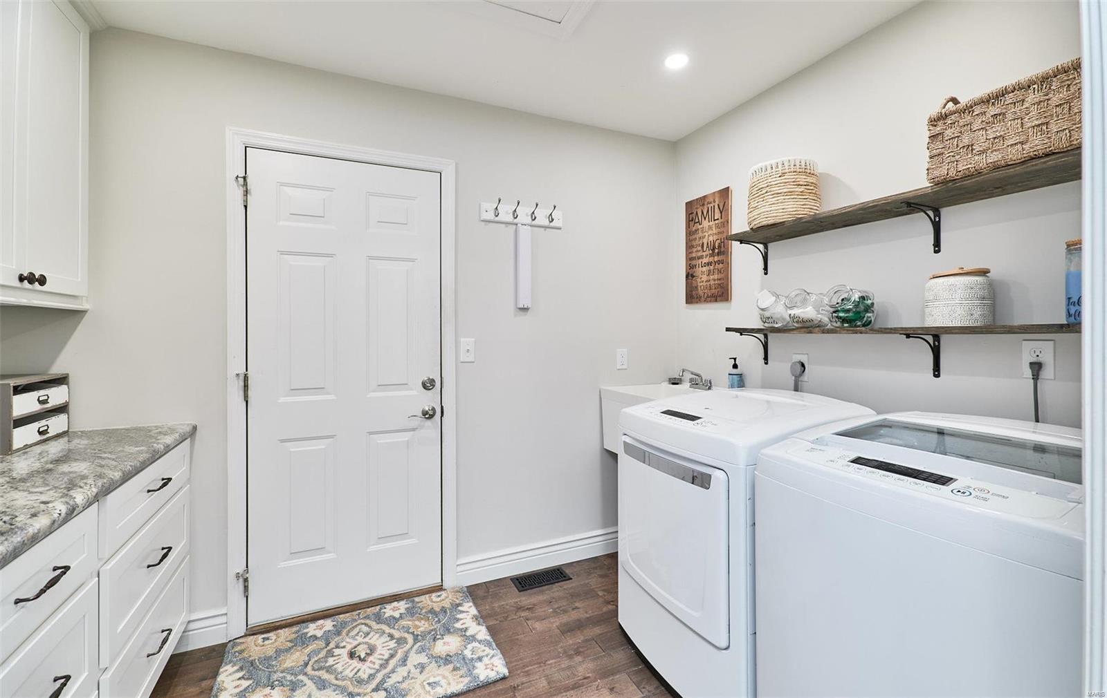 Lakeridge - Residential