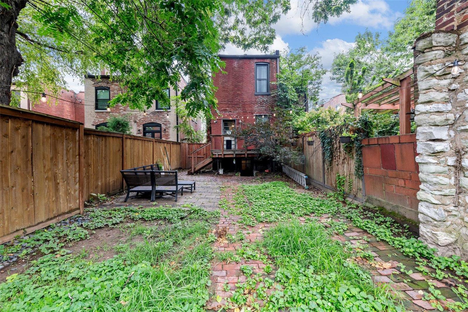 Compton Hill Place Add - Residential