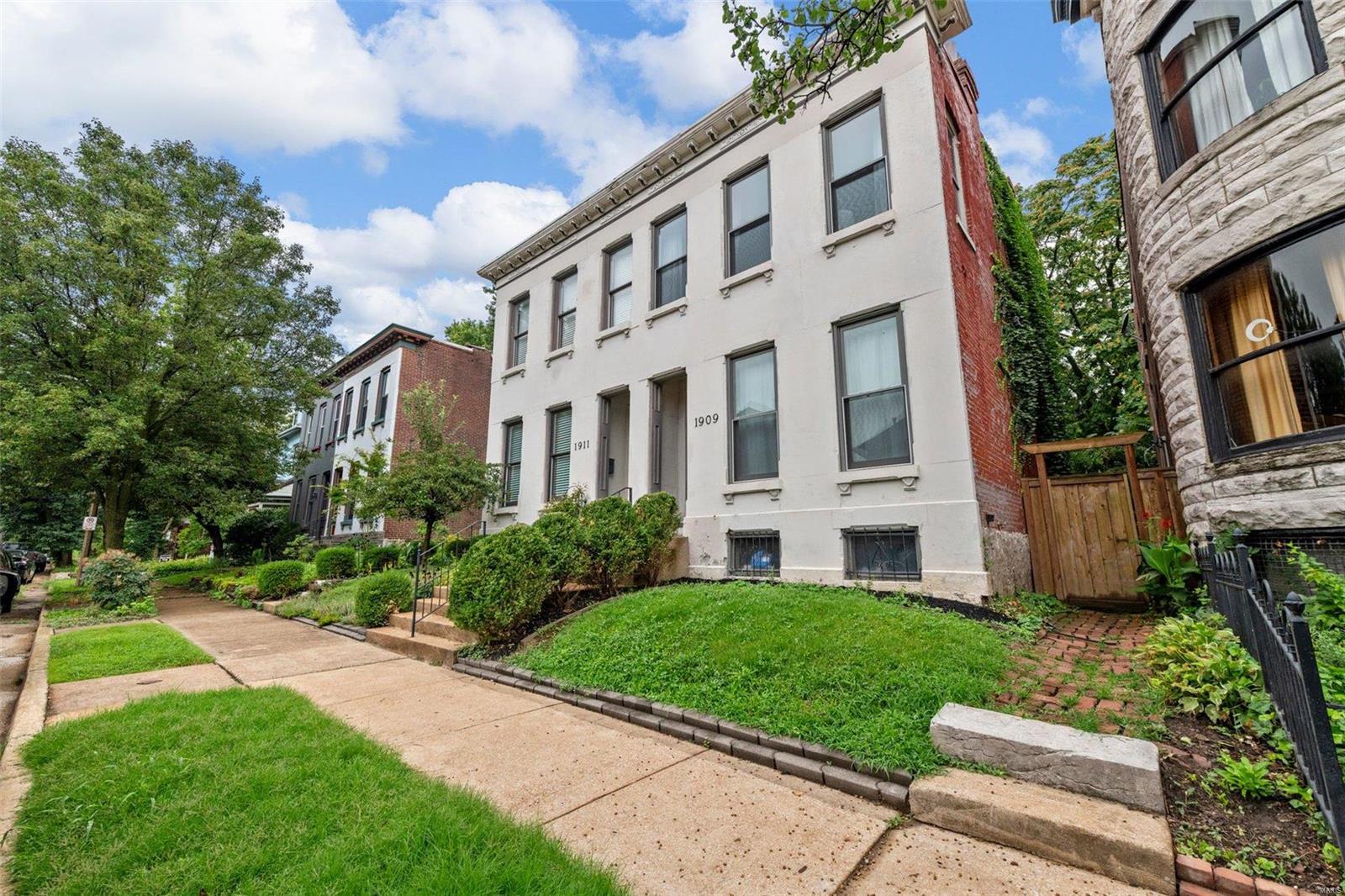 Compton Hill Place Add - Residential