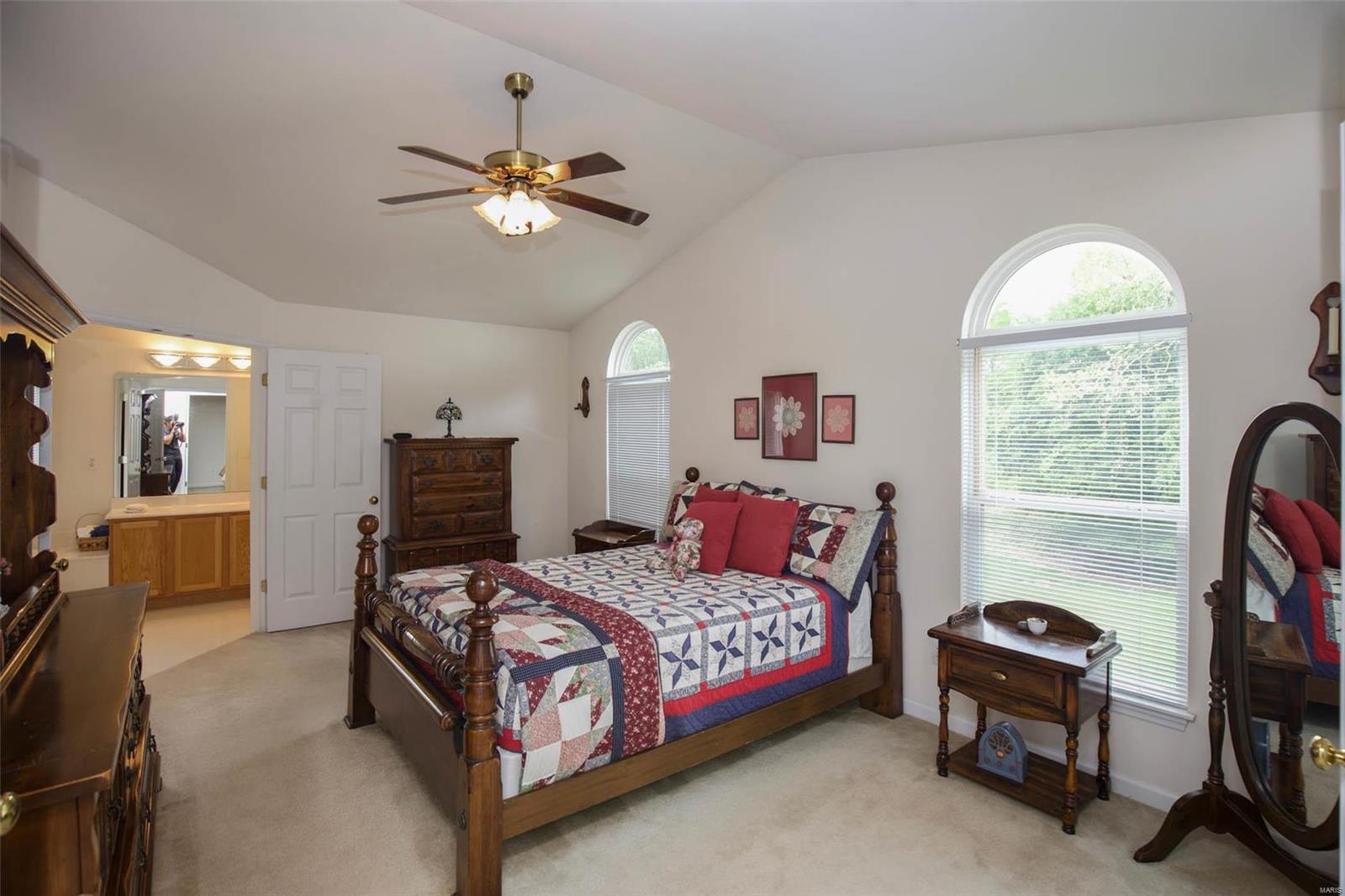 Lindys Landing - Residential