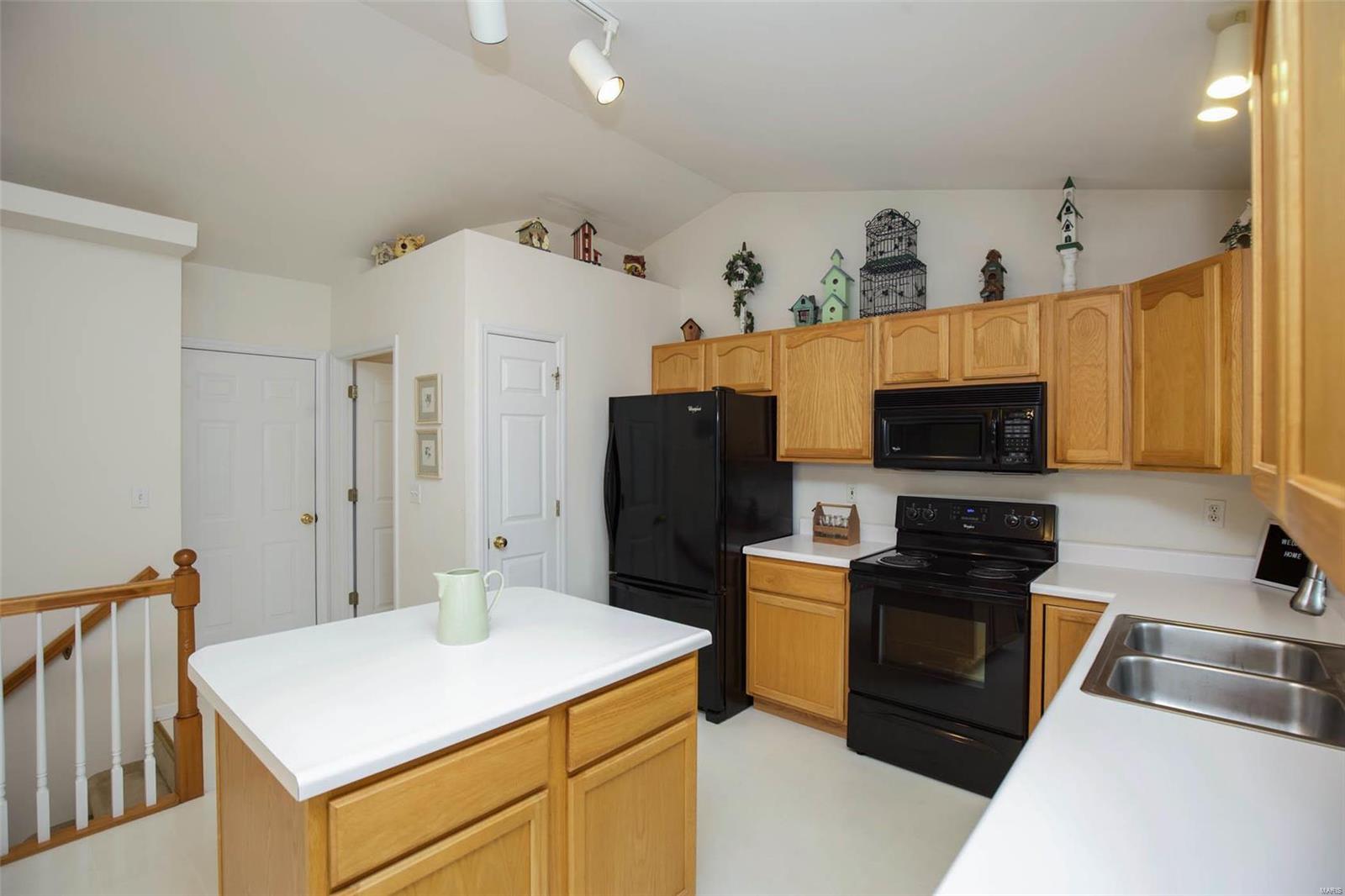 Lindys Landing - Residential