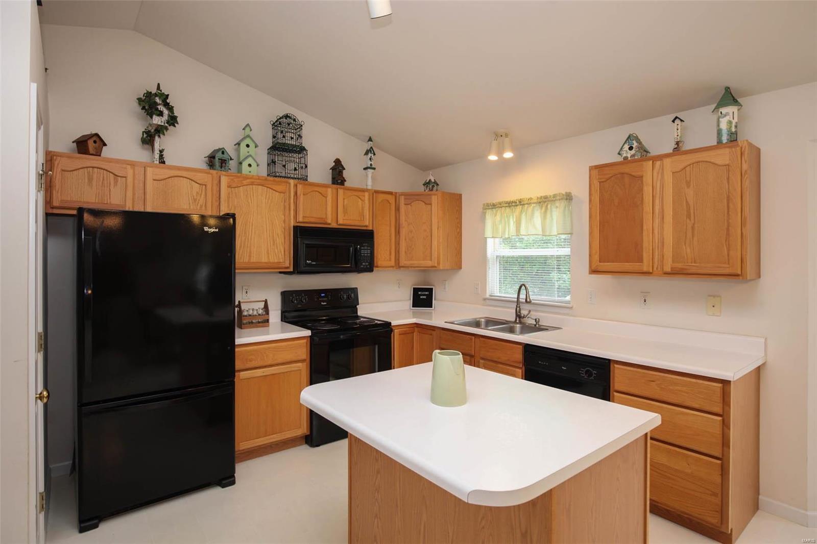 Lindys Landing - Residential