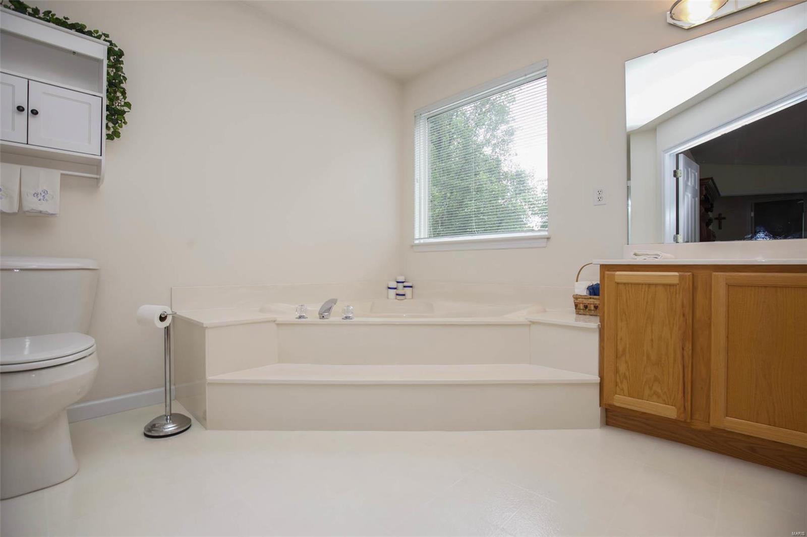 Lindys Landing - Residential