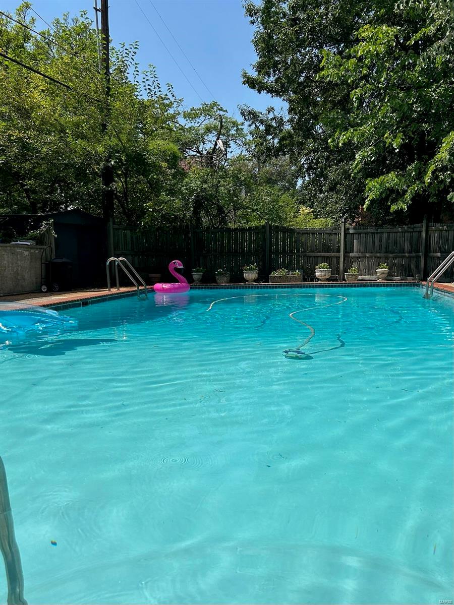 Alta Dena - Residential