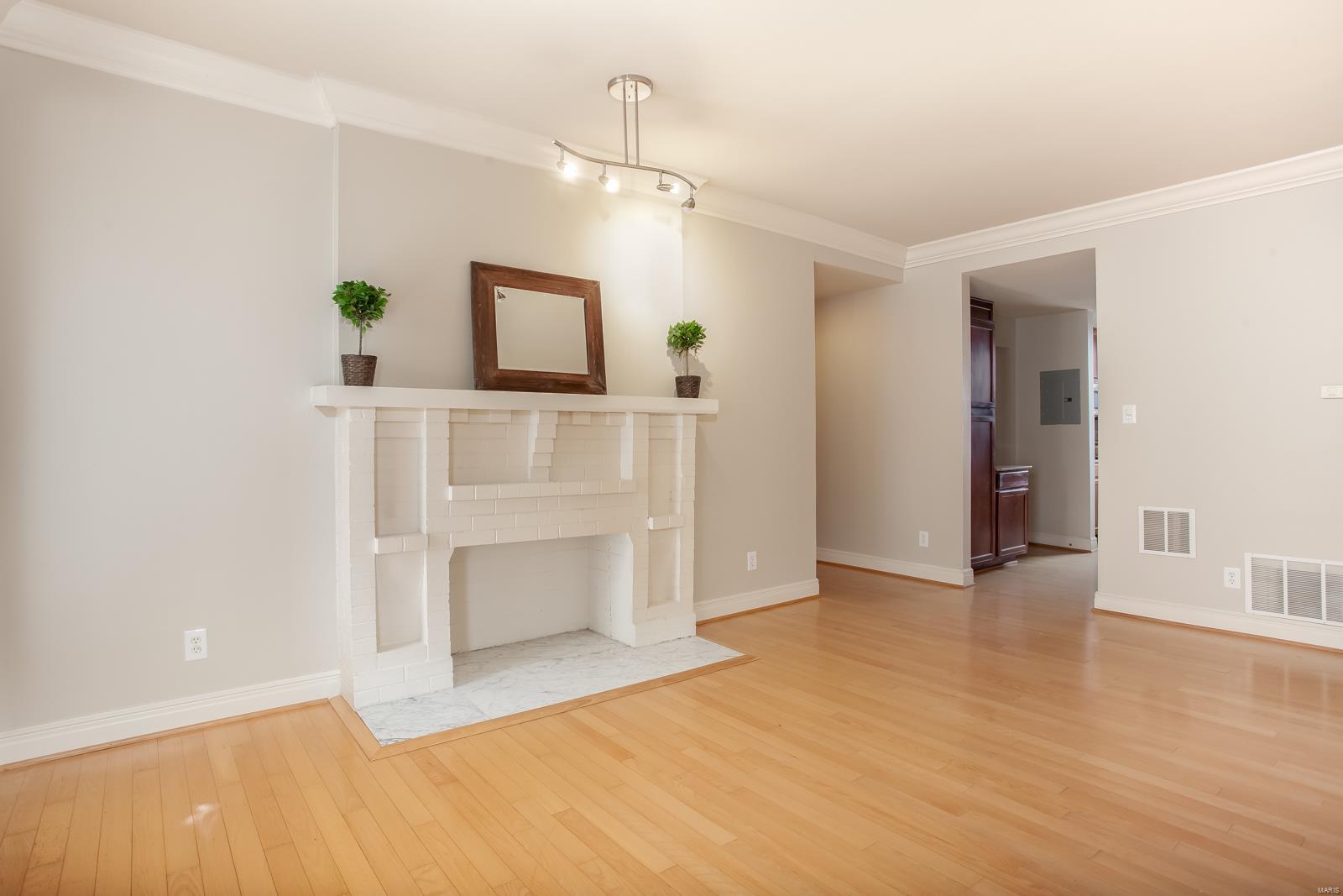 527 Clara Avenue 5