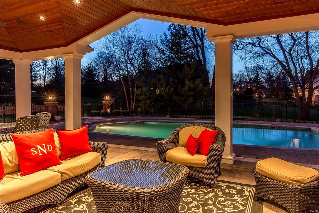 Barrington Place - Residential