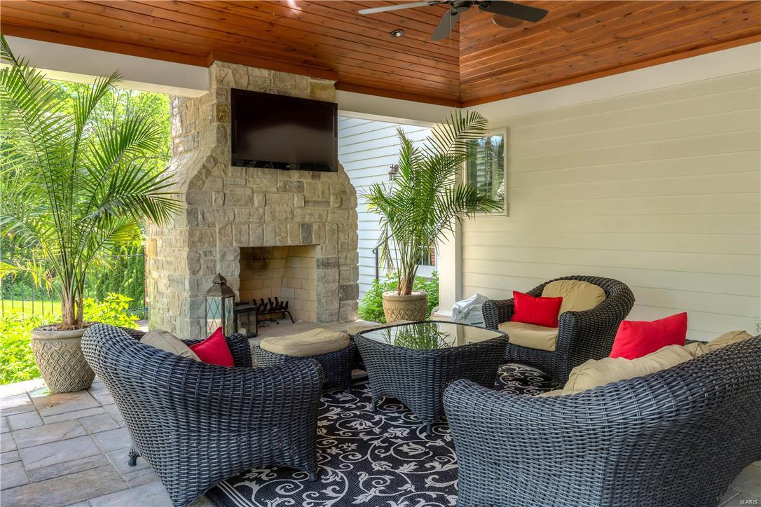 Barrington Place - Residential