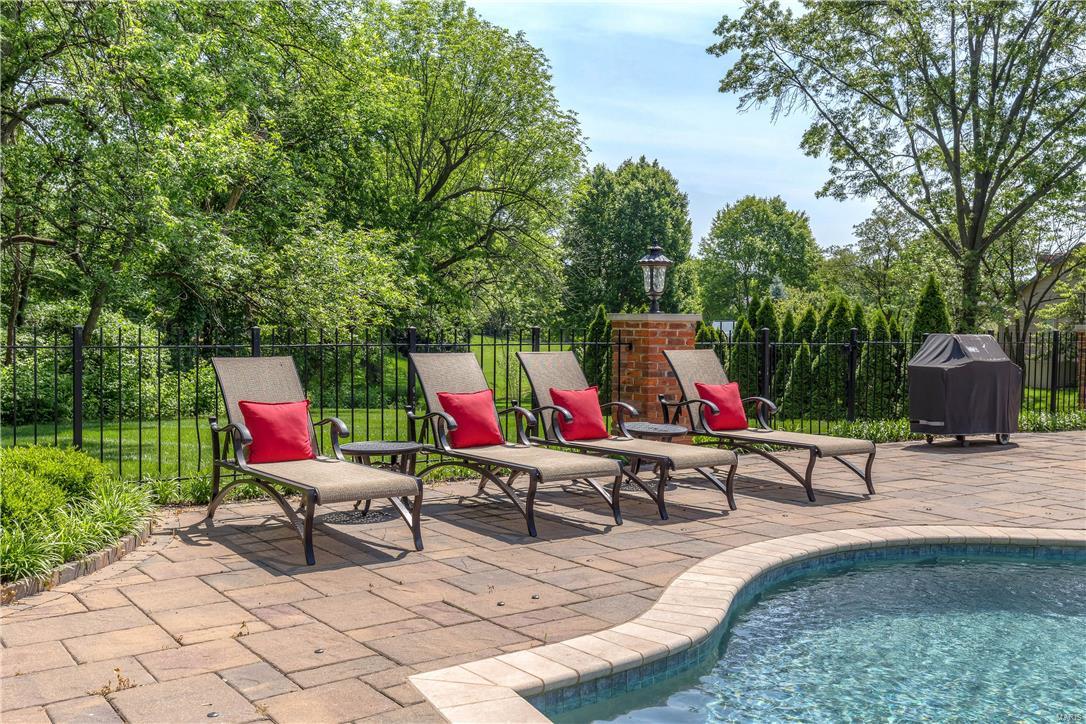 Barrington Place - Residential