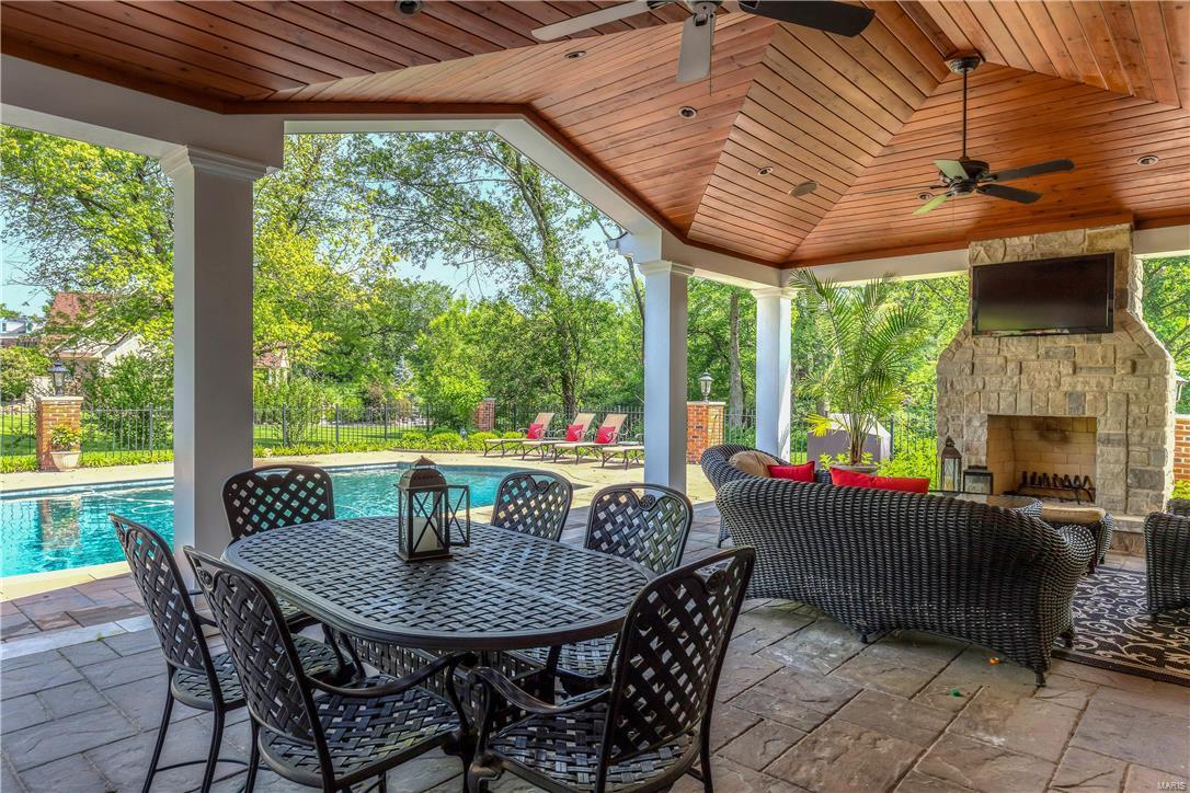 Barrington Place - Residential