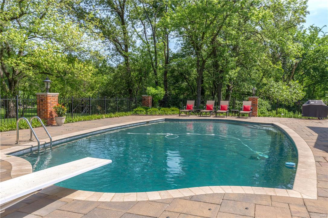 Barrington Place - Residential