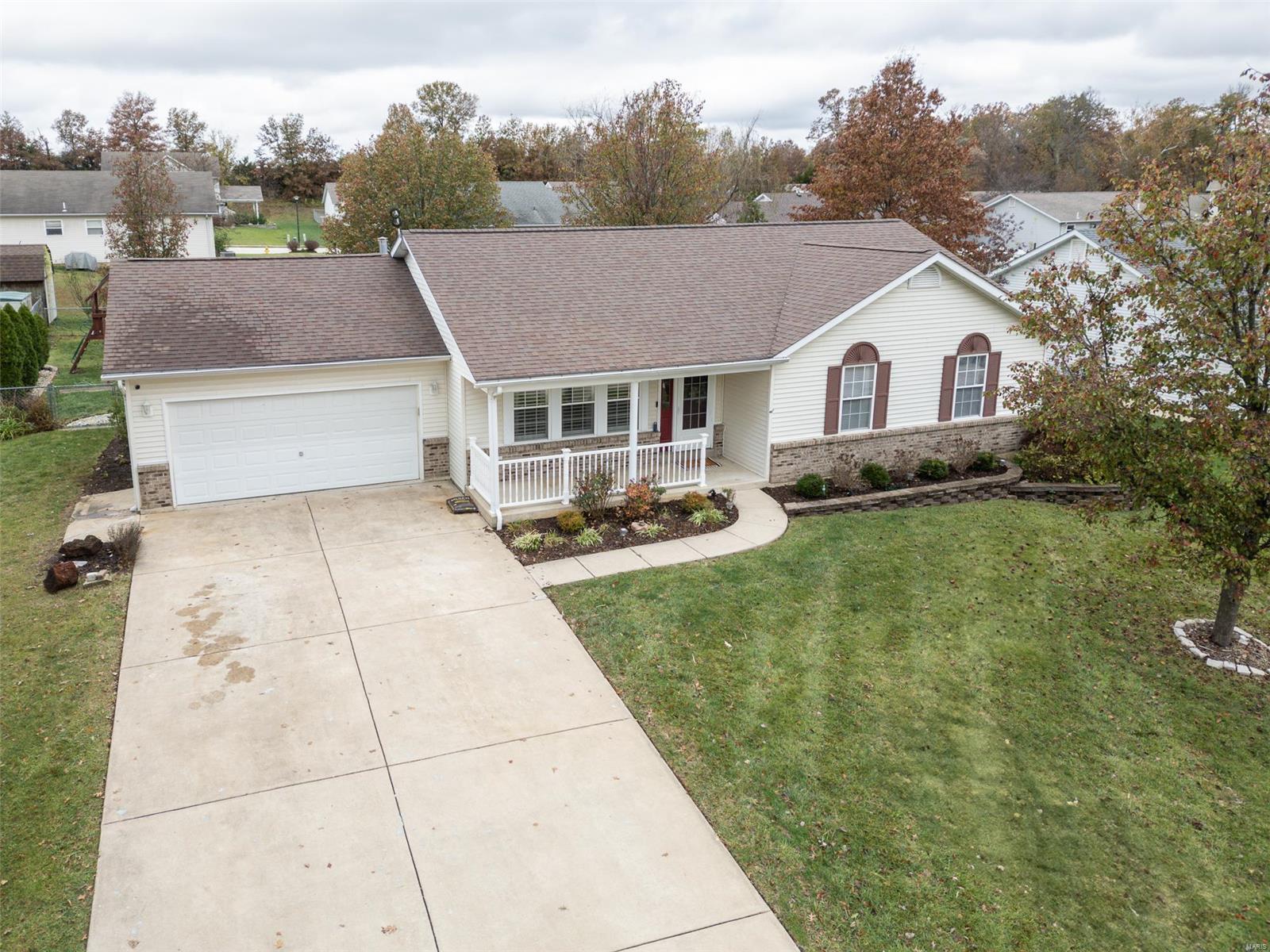 Troy, Missouri 63379, United States, 3 Bedrooms Bedrooms, ,3 BathroomsBathrooms,Residential,Pending,35309