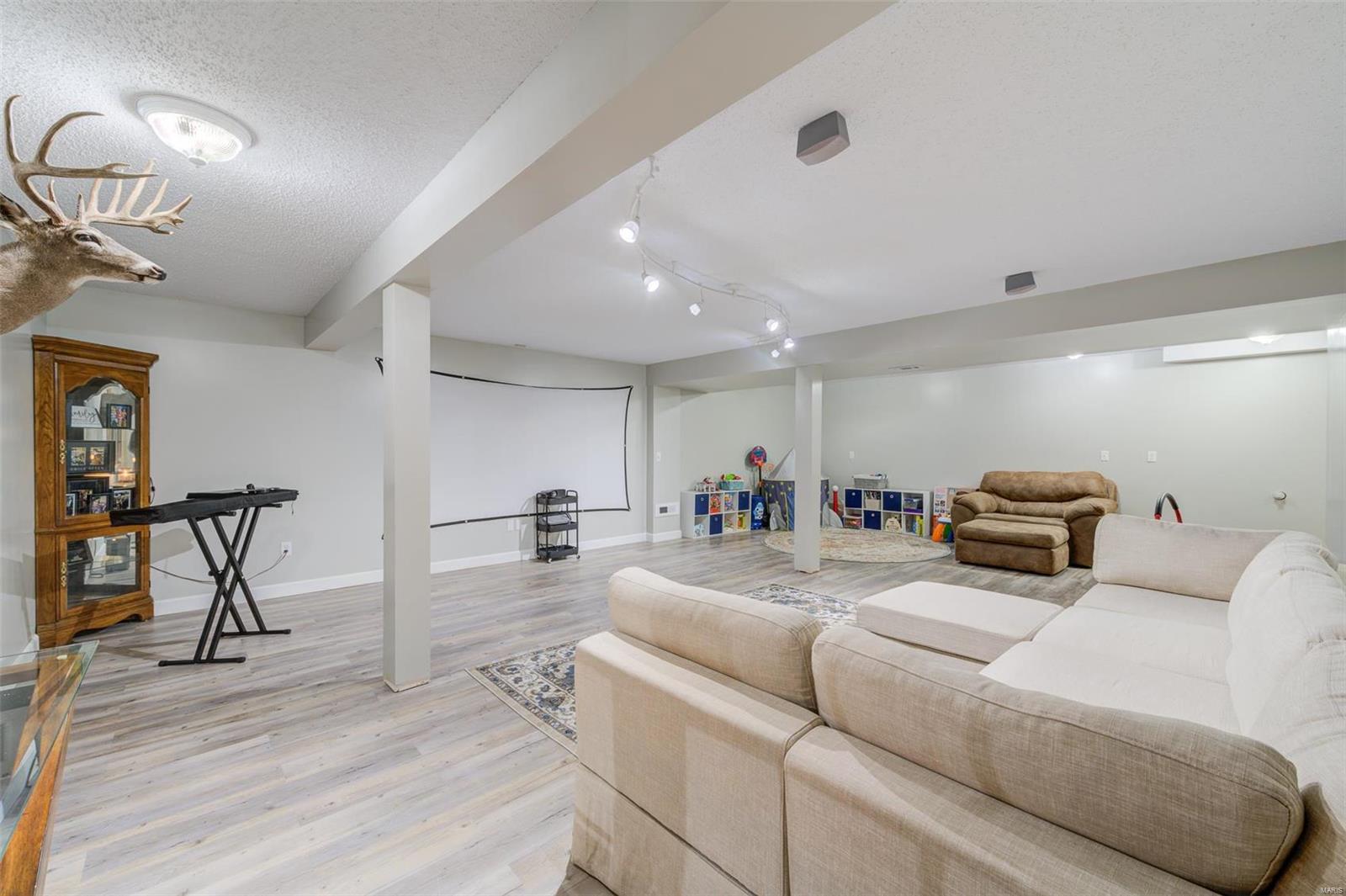 Troy, Missouri 63379, United States, 3 Bedrooms Bedrooms, ,3 BathroomsBathrooms,Residential,Pending,35309