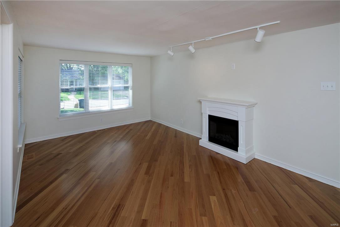 Bedford Oaks Plat 2 - Residential