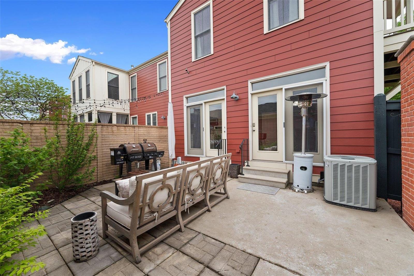 New Town At St Chas #1a - Residential