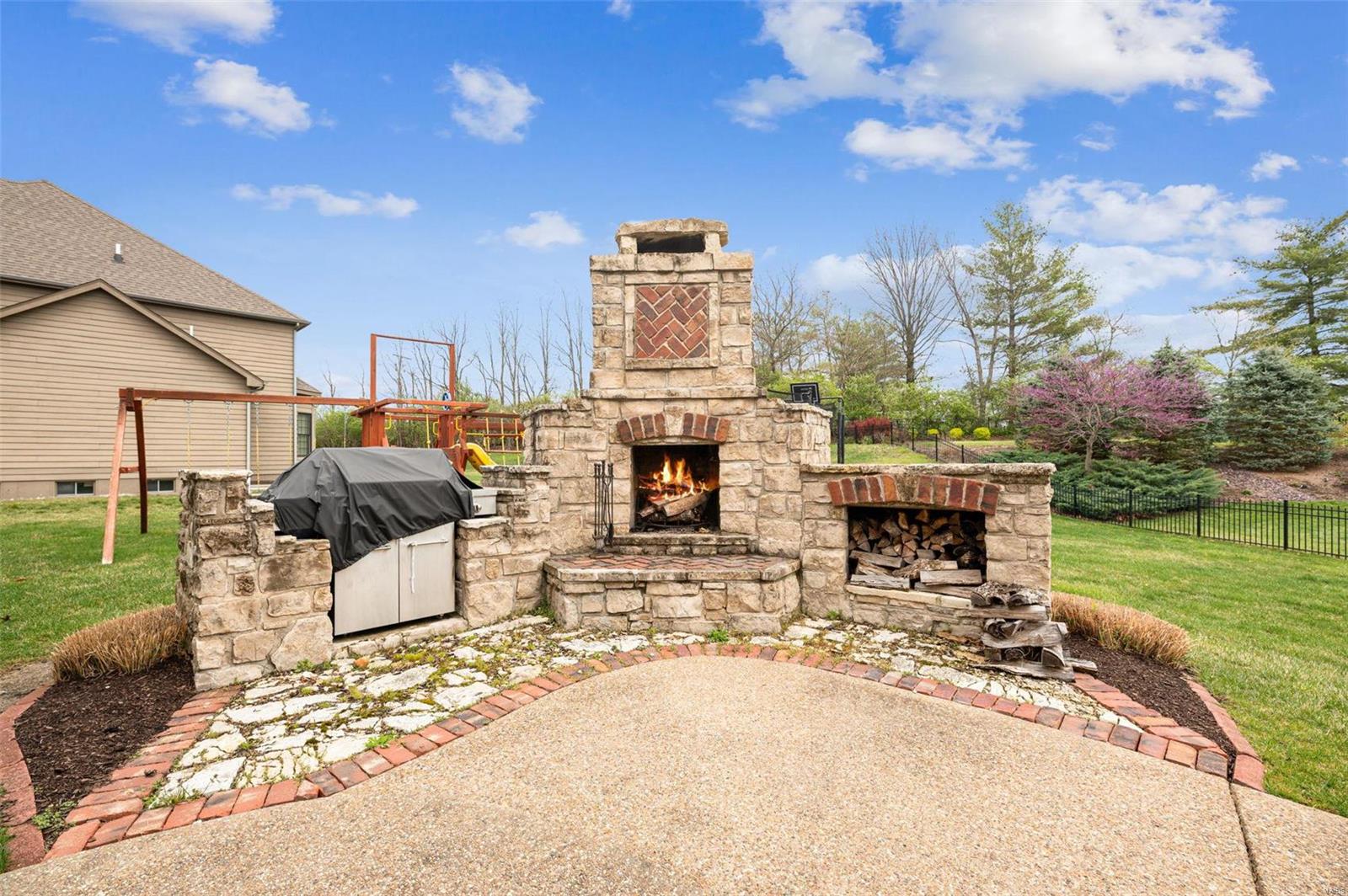 Manors At The Enclaves The - Residential