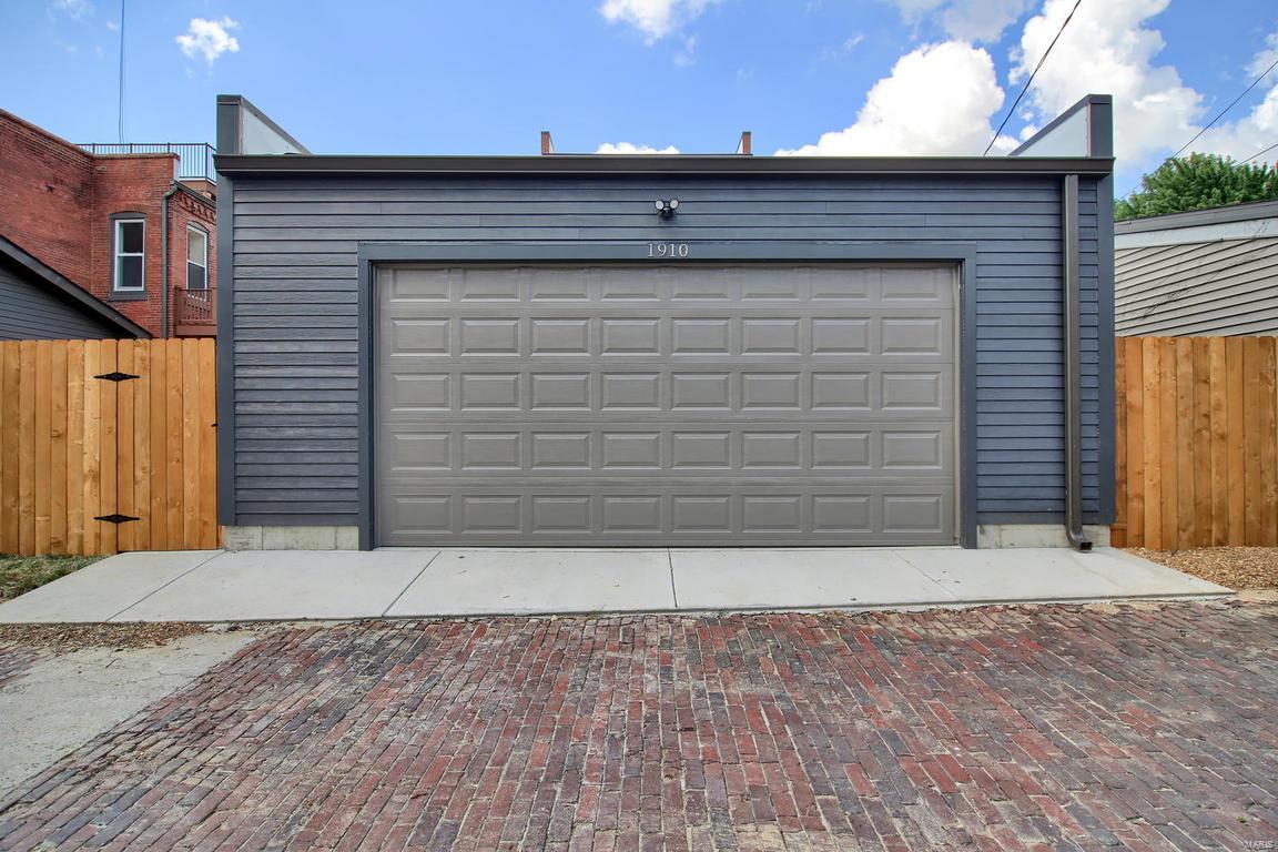 Lafayette Square - Residential